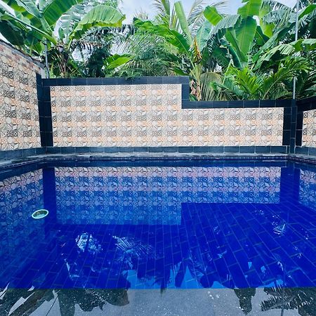 Putu Guest House Pemuteran Exterior photo