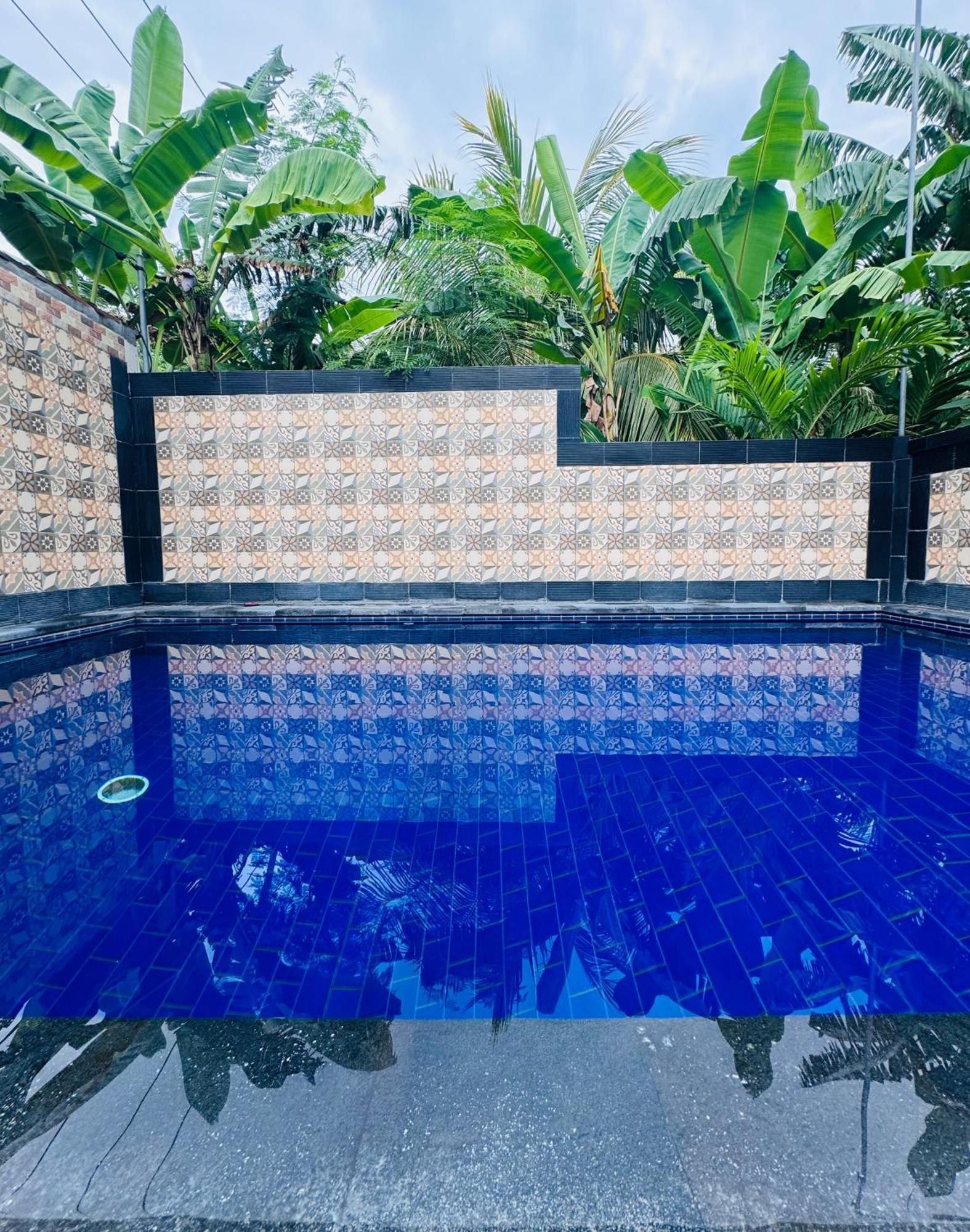 Putu Guest House Pemuteran Exterior photo